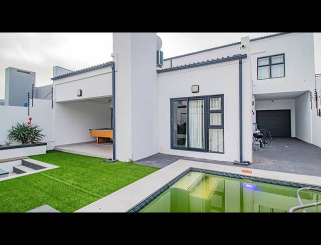 4 BEDROOM HOUSE FOR SALE IN SANDOWN
